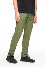 Load image into Gallery viewer, 686 Men's Everywhere Multi Pant - Slim Fit