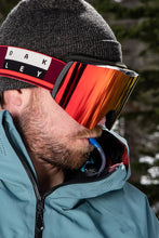 Load image into Gallery viewer, 686 Men's GLCR Hydrastash® Reservoir Insulated Jacket