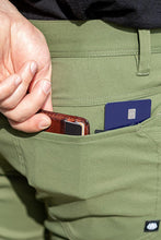 Load image into Gallery viewer, 686 Men's Everywhere Multi Pant - Slim Fit
