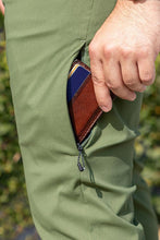 Load image into Gallery viewer, 686 Men's Everywhere Multi Pant - Slim Fit