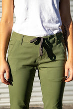 Load image into Gallery viewer, 686 Women's Everywhere Multi Pant