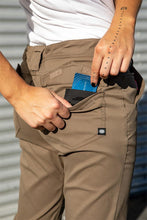 Load image into Gallery viewer, 686 Women's Everywhere Multi Pant