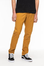 Load image into Gallery viewer, 686 Men&#39;s Everywhere Multi Pant - Slim Fit
