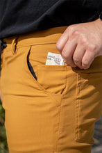 Load image into Gallery viewer, 686 Men&#39;s Everywhere Multi Pant - Slim Fit
