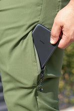 Load image into Gallery viewer, 686 Men&#39;s Everywhere Multi Pant - Slim Fit
