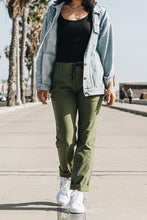 Load image into Gallery viewer, 686 Women&#39;s Everywhere Multi Pant
